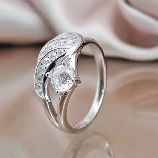 New Fashion Angel Wings Inlaid Zircon Womens Ring Electropl