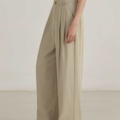 Love and Nancy thirteen lines spring and summer simple commu