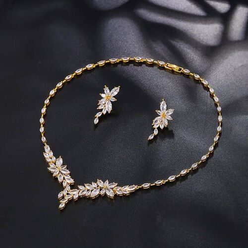 New Arrival Exquisite Plant Shape Cubic Zirconia Bridal Wedd