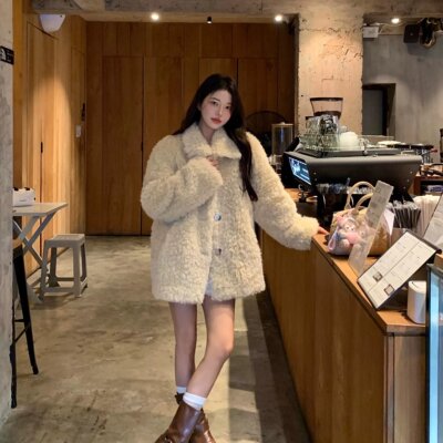 冬季新款羊羔毛外套短款皮草年轻款高级感小个子皮毛一体毛毛外套