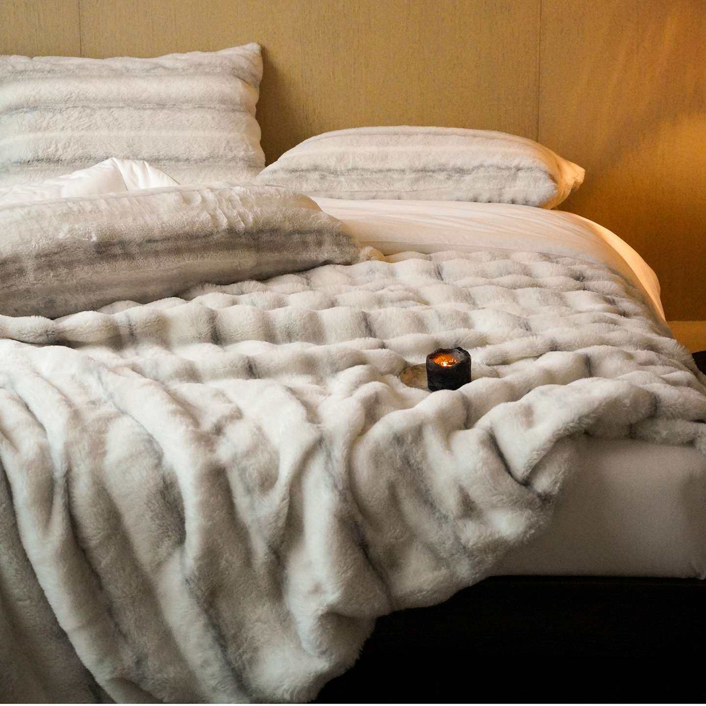 高档轻奢融雪兔貂毯卧室盖毯单双人四季可用沙发盖毯居家出行米白,3C数码配件,其它配件,淘宝优惠券,粉丝福利购,淘宝优惠卷