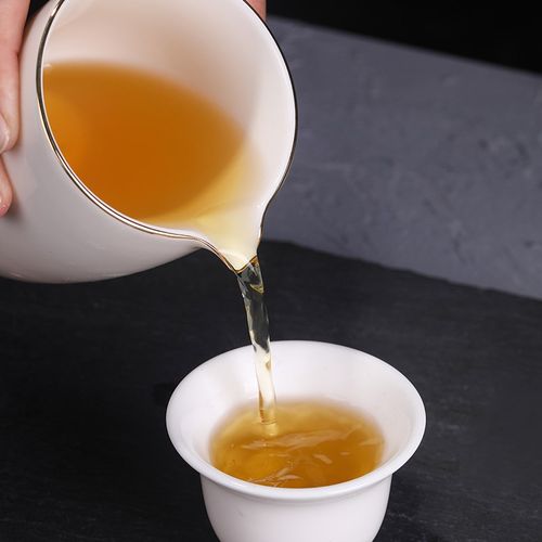 羊脂玉瓷公道杯泡茶陶瓷分茶器侧把茶海功夫茶具配件防烫手分茶杯