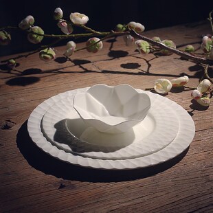 极有家上品3号馆 欧式白色浮雕餐具装 高档西餐盘点心盘沙拉碗