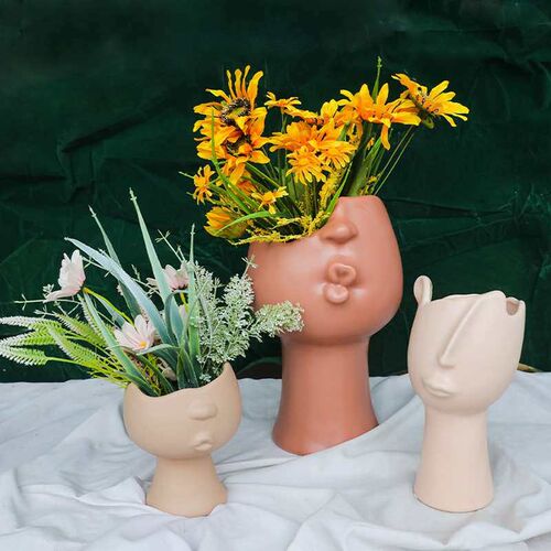 European Style Simple Ceramic Face Vase Ornaments Model Room