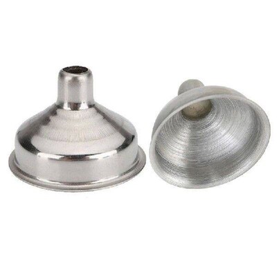 Universal Oil Funnel Mini Kitchen Liquid Dump Tool