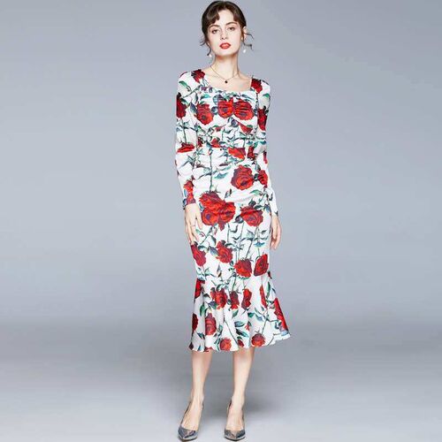Dress autumn new temperament feminine rose long-sleeved slim