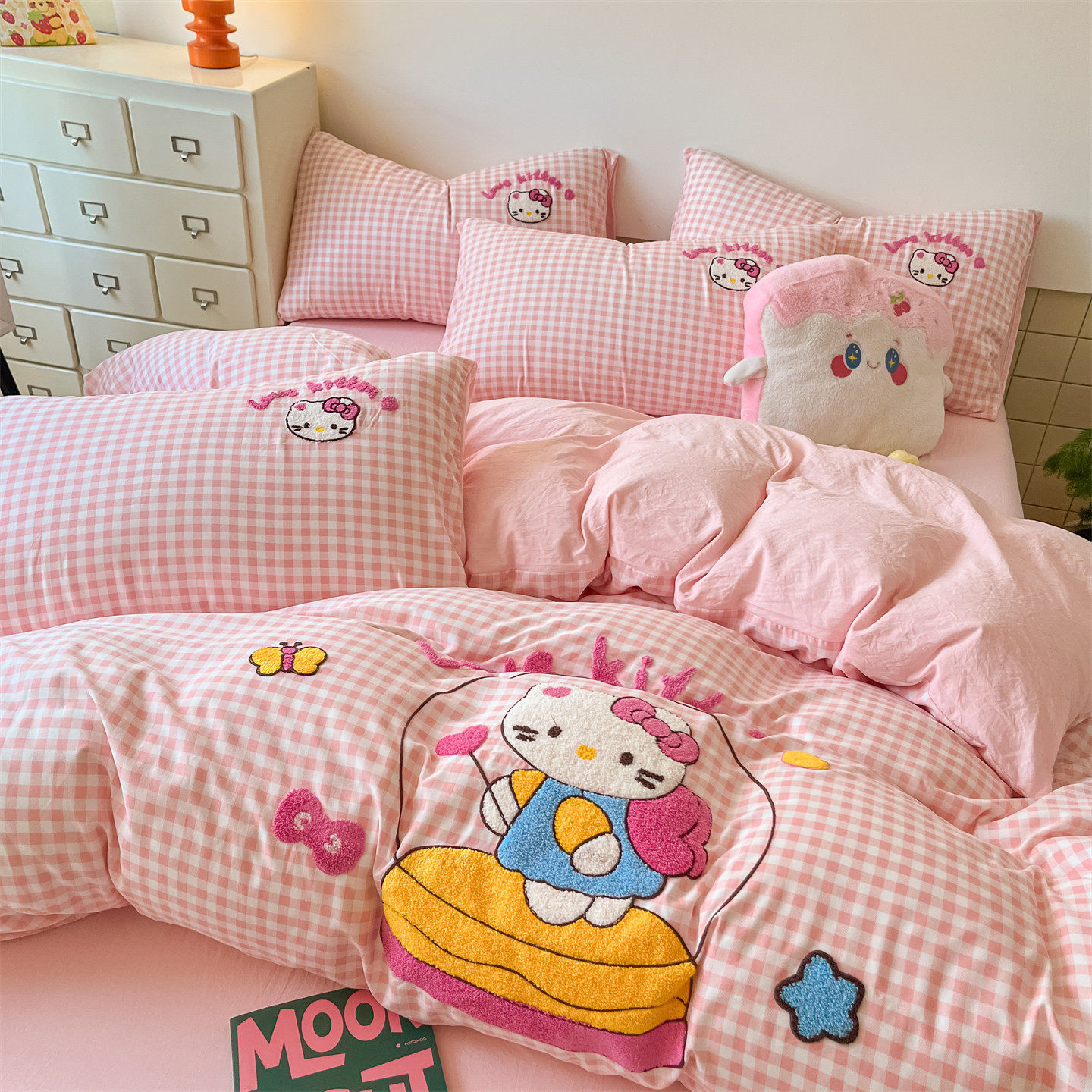 可爱卡通HelloKitty四件套粉色格子儿童房间床单被罩学生宿舍被套