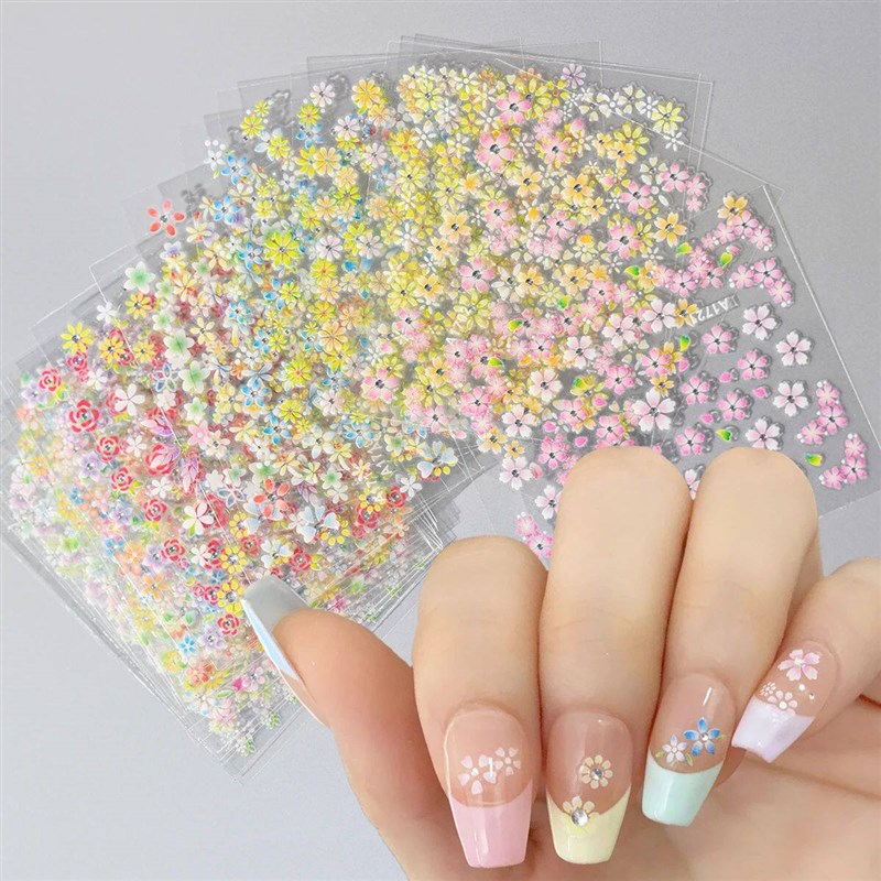 24pcs Flower With Diamond Nail ers Set 3D Nail Art ers Self- - 实物图