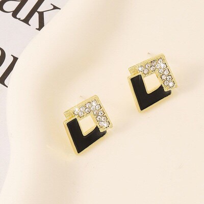 BlackBlack Needle Earring for Women Simple Advanced Diamond
