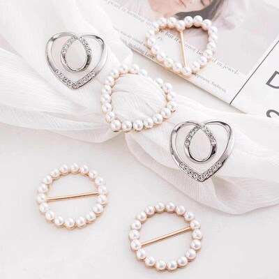 It seems like the text is a list of clothing and accessory i