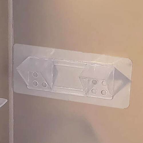 No-drill fixing clips for shelf supports, used for organizin