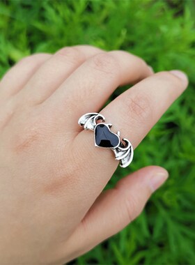 Vintage Angel Demon Wings Heart Rings For Women Couple Red B