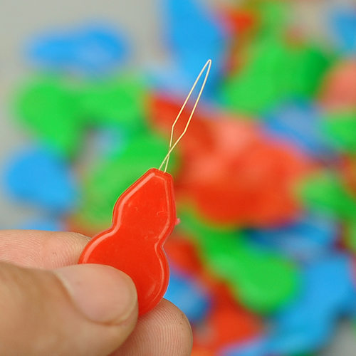10PCS Plastic Threader Cross Stitch Sliver Bow Wire Needles