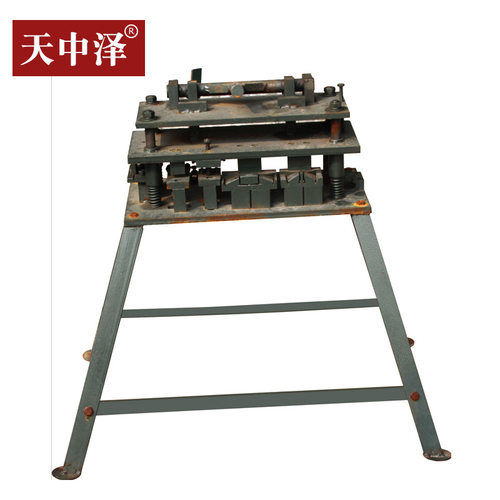铝门窗型材加工设备 平开 吊趟钛镁合金门 冲角码孔锁孔手动模具