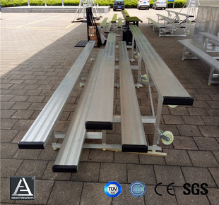 户外常用铝合金看台 带万向轮可移动看台座椅 轻便式移动看台座椅