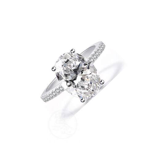 -Chen Rui Large Oval Platinum Plated Zircon Ring Popular Eng