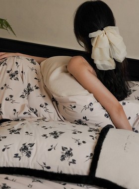 冬季加厚鎏金绒绣花四件玫瑰压花保暖面绒被床上用品白紫色