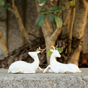 一路鹿平安白瓷小鹿公仔汽车车载摆件平安挂件茶宠摆件精品茶道玩