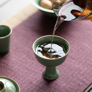 越窑青瓷高脚主人杯品茗杯个人专用单杯陶瓷高足杯仿宋复古茶杯子