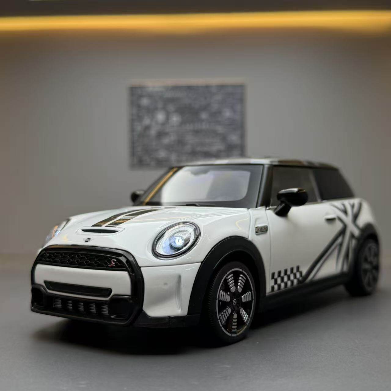 黑曼巴合金车模1:宝马mini拉花版跑车儿童玩具车模型摆件礼物