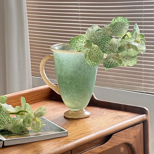 绿色玻璃花瓶中古风琉璃质感玉色奶壶花器插花水养家居桌面装饰