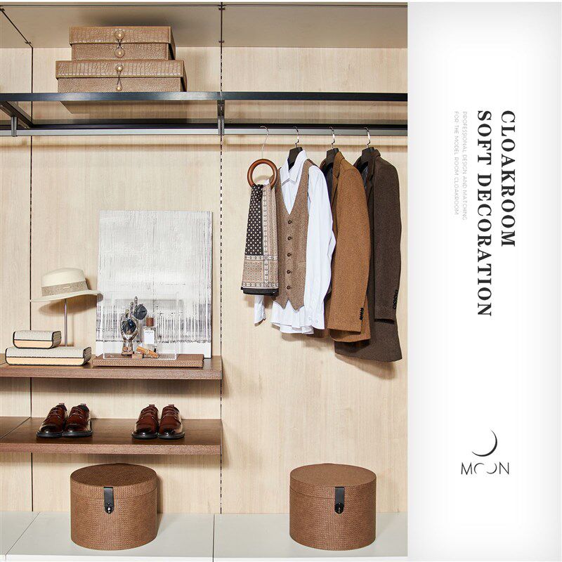 MOON慕空间样板房衣帽间男士西服摆件全屋定制展厅装饰品摆设道具