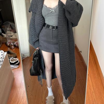 大翻领灰色斗篷大衣女秋