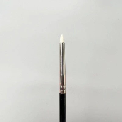 Tapered Detail Eyeshadow Brush Natural Goat Hair Pointed