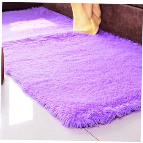 Non-slip carpet in living room and bed mat in bedroom 地毯