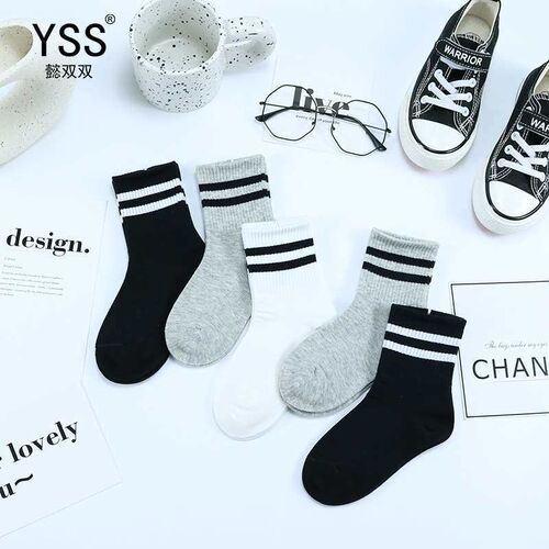 Yi pr of childrens socks autumn and winter new striped tube