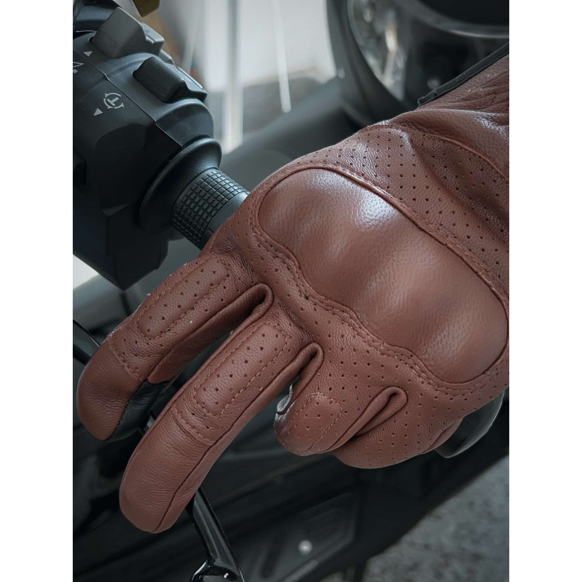 男女通用摩托车手套全羊皮超纤触屏保暖防风耐磨四季专业骑行手套