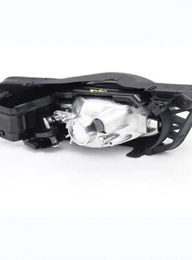 适用siyu于09思汽车雾灯小车保险光杠域前雾汽灯远光近日行灯厂家