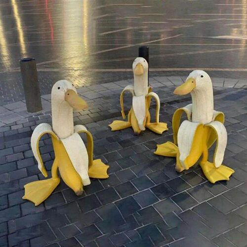 Banana Duck Ornament Exquisite Garden Decoration Resin Outdo