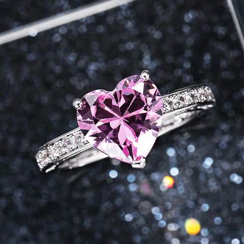 Huitan Luxury Solitaire Women Heart Engagement Rings AAA Pin