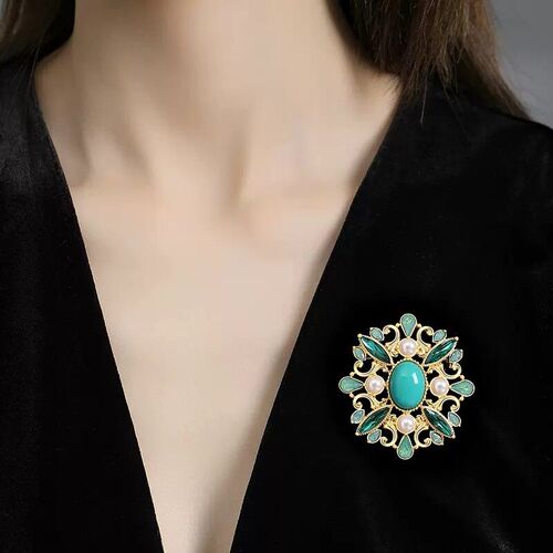 Baroque Ancient Rhyme Brooch Court Pattern Pearl Corsage Wom