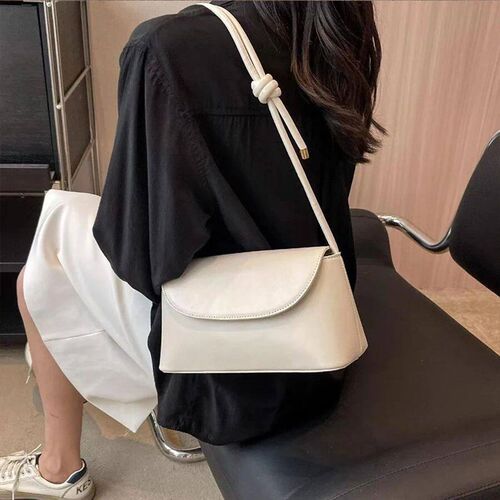Lady Fashion Simple French one-shoulder Crossbody solid colo