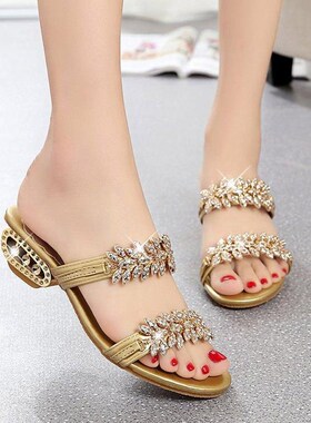 2022 New women shoes slippers summer beach sandals Fashion w