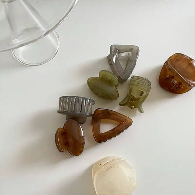 Transparent acrylic geometric triangle hairpin hair catch sm