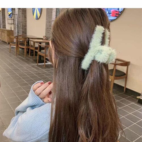 Autumn and Winter Womens Mao Mao Grab Clip Hairpin Girl Sha