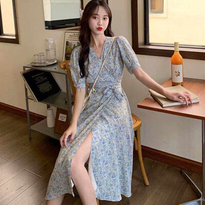 V-neck one-piece dress womens summer latest fresh waist sli