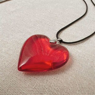 women Red 红色玻璃心形吊坠项链 necklaces pendant glass heart