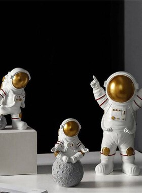Articles Spaceman Moon Sculpture Decorative Astronaut Model
