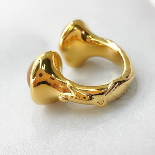 。French Open ring with exaggerated feminine temperament men