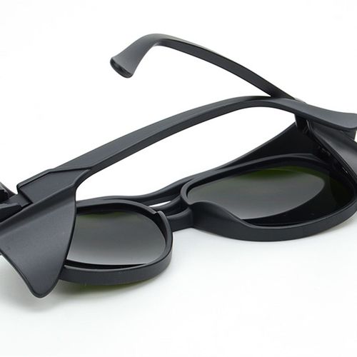 齐佑电焊眼镜焊工专用防强光防紫外防焊渣飞溅防打眼护目镜切割