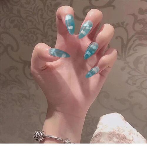 24Pcs/Set Blue Sky White Cloud Pattern Design False Nail Fre