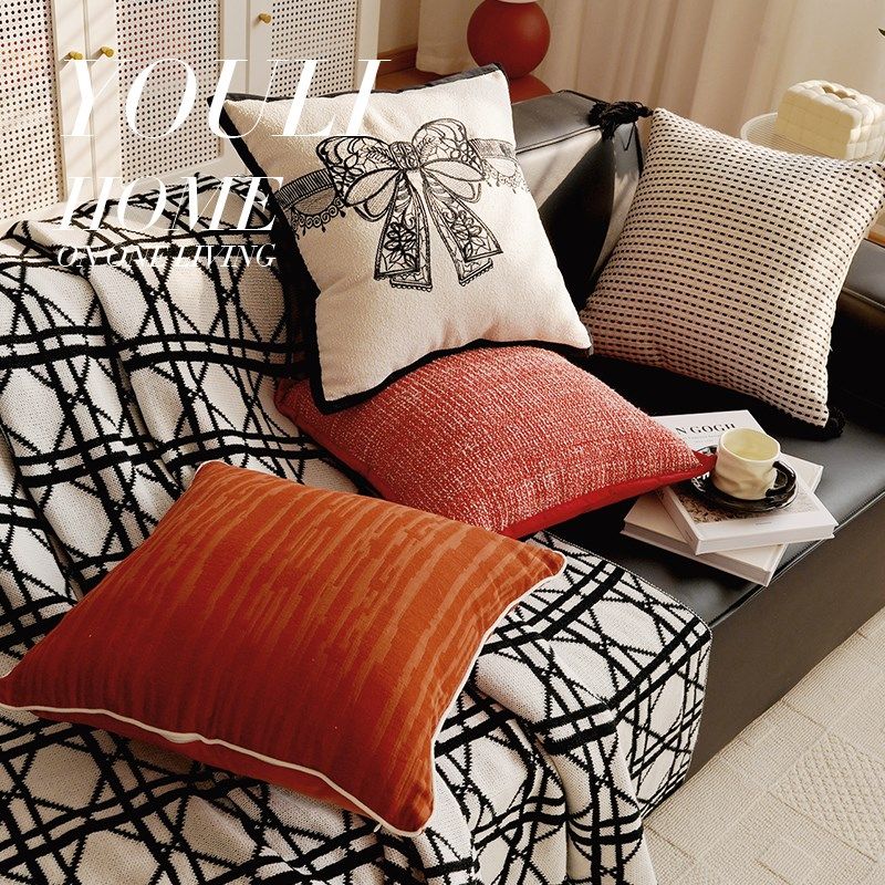 法式黑白高级感中古风客厅沙发抱枕奶油风飘窗靠枕床头靠垫抱枕