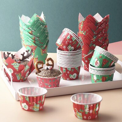 50 Christmas cupcake Paper Festive Mood Muffin Cup oiled