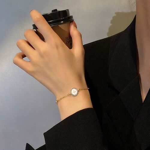 Fashion Design Micro Inlaid Zircon Light Luxury Girlfriends