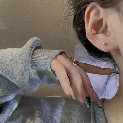 ins tendy design sense micro-inlaid zircon bow ear bone clip