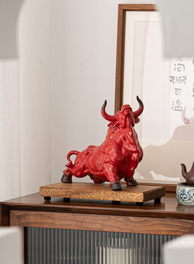大号红色陶瓷动物牛年摆件办公室桌面装饰品牛气冲天开业定制礼品